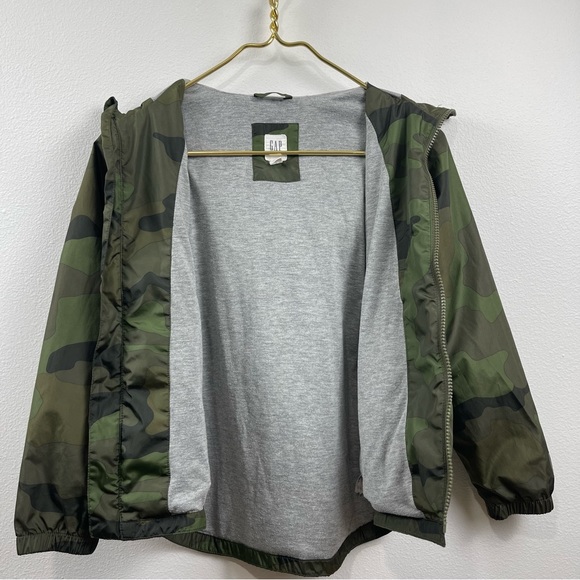 GAP Kids Camo Windbreaker Jacket Green Rainproof Hooded Boy’s Size Medium - Picture 2 of 5